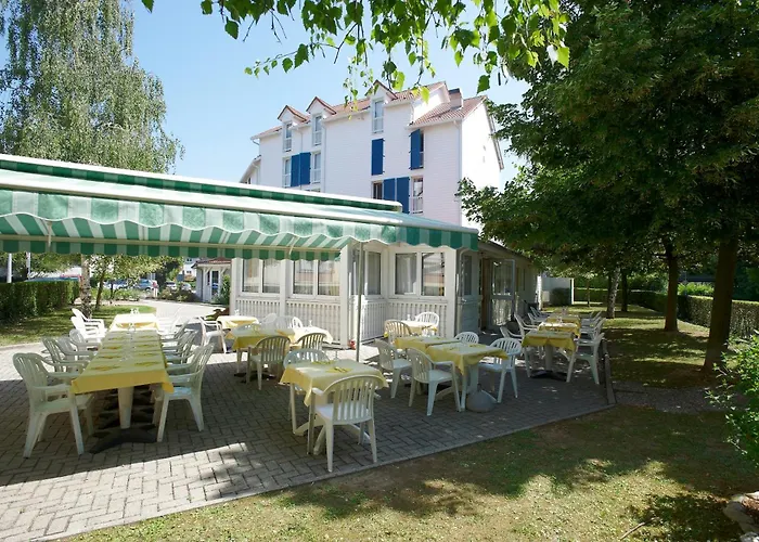 Hotel Strasbourg Montagne Verte&Restaurant - Free Parking