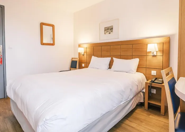 Hotel Strasbourg Montagne Verte&Restaurant - Free Parking
